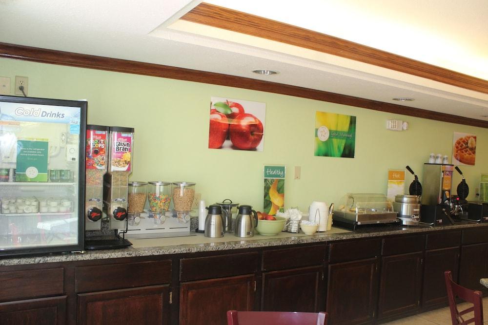 Quality Inn & Suites Clayton, Nm Bagian luar foto