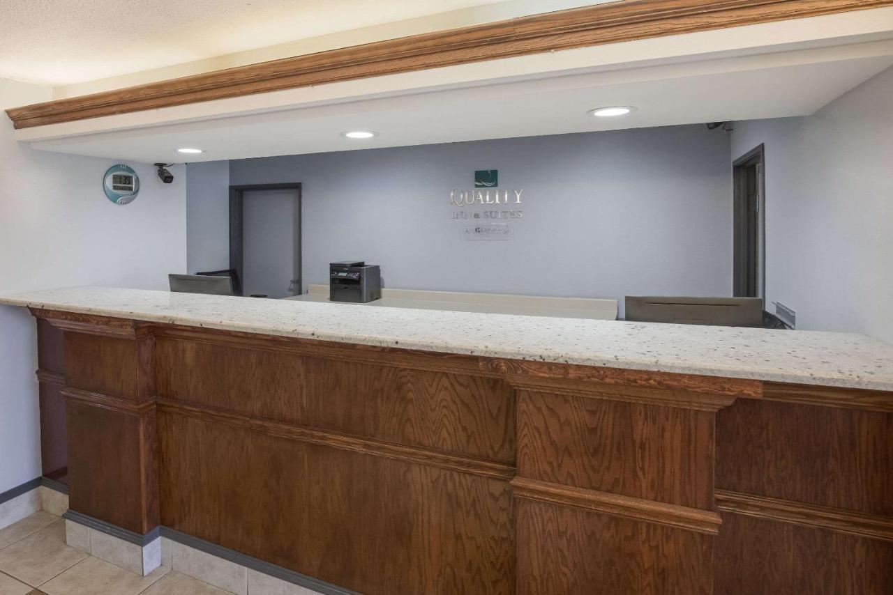 Quality Inn & Suites Clayton, Nm Bagian luar foto