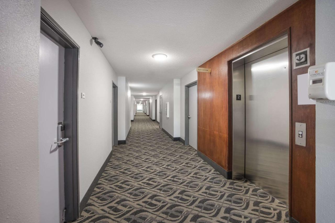 Quality Inn & Suites Clayton, Nm Bagian luar foto