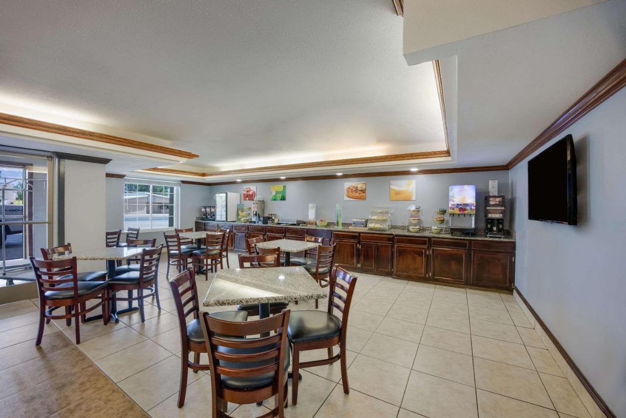 Quality Inn & Suites Clayton, Nm Bagian luar foto