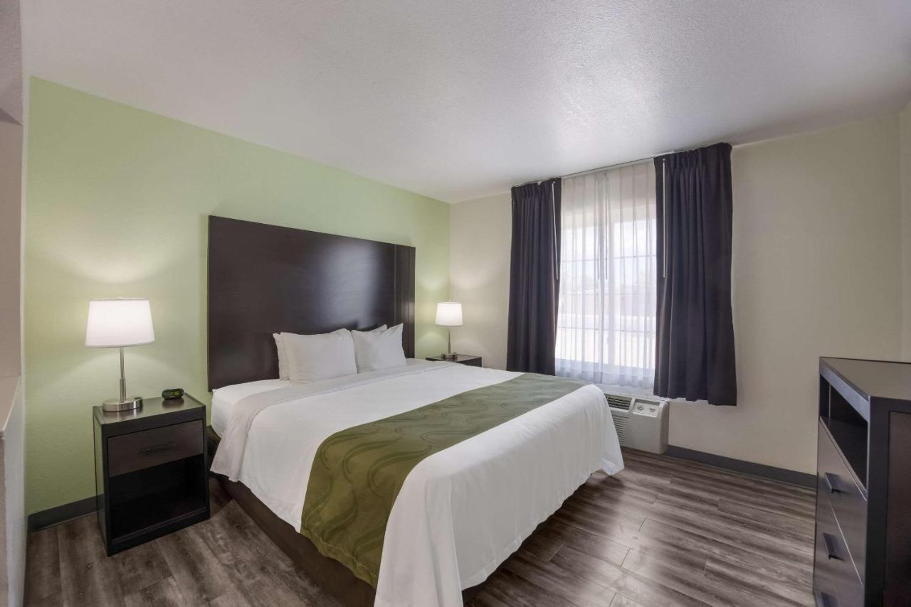 Quality Inn & Suites Clayton, Nm Bagian luar foto