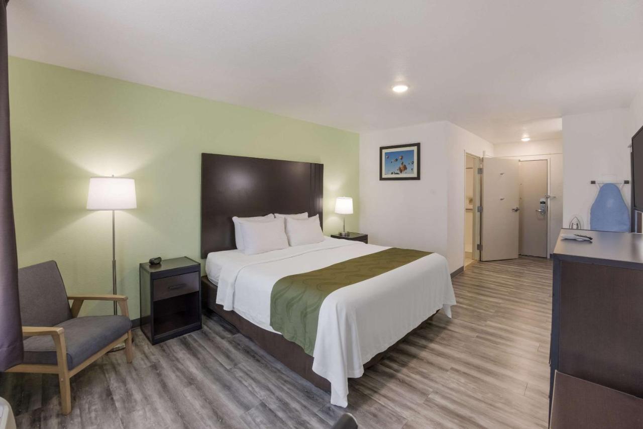 Quality Inn & Suites Clayton, Nm Bagian luar foto