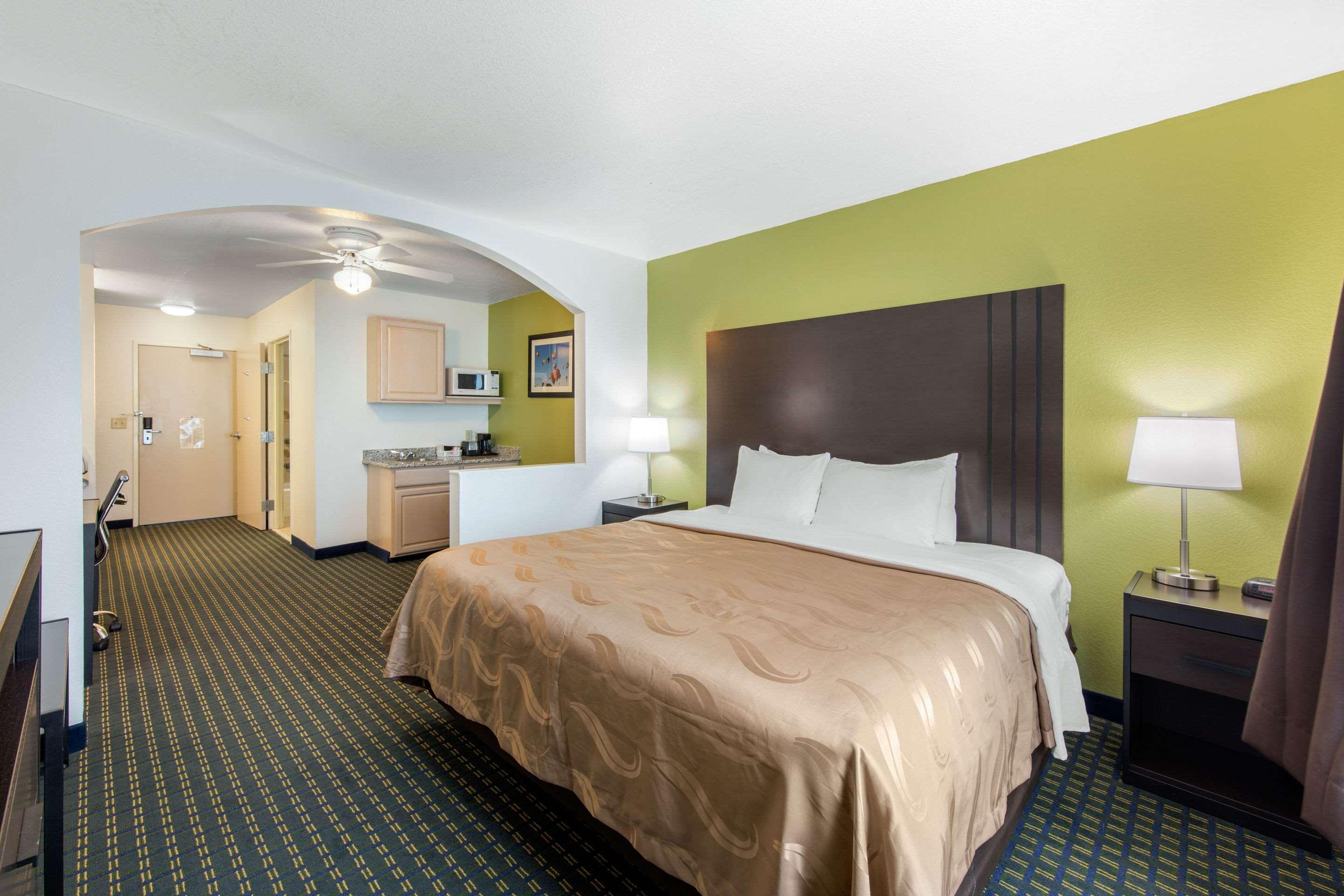 Quality Inn & Suites Clayton, Nm Bagian luar foto