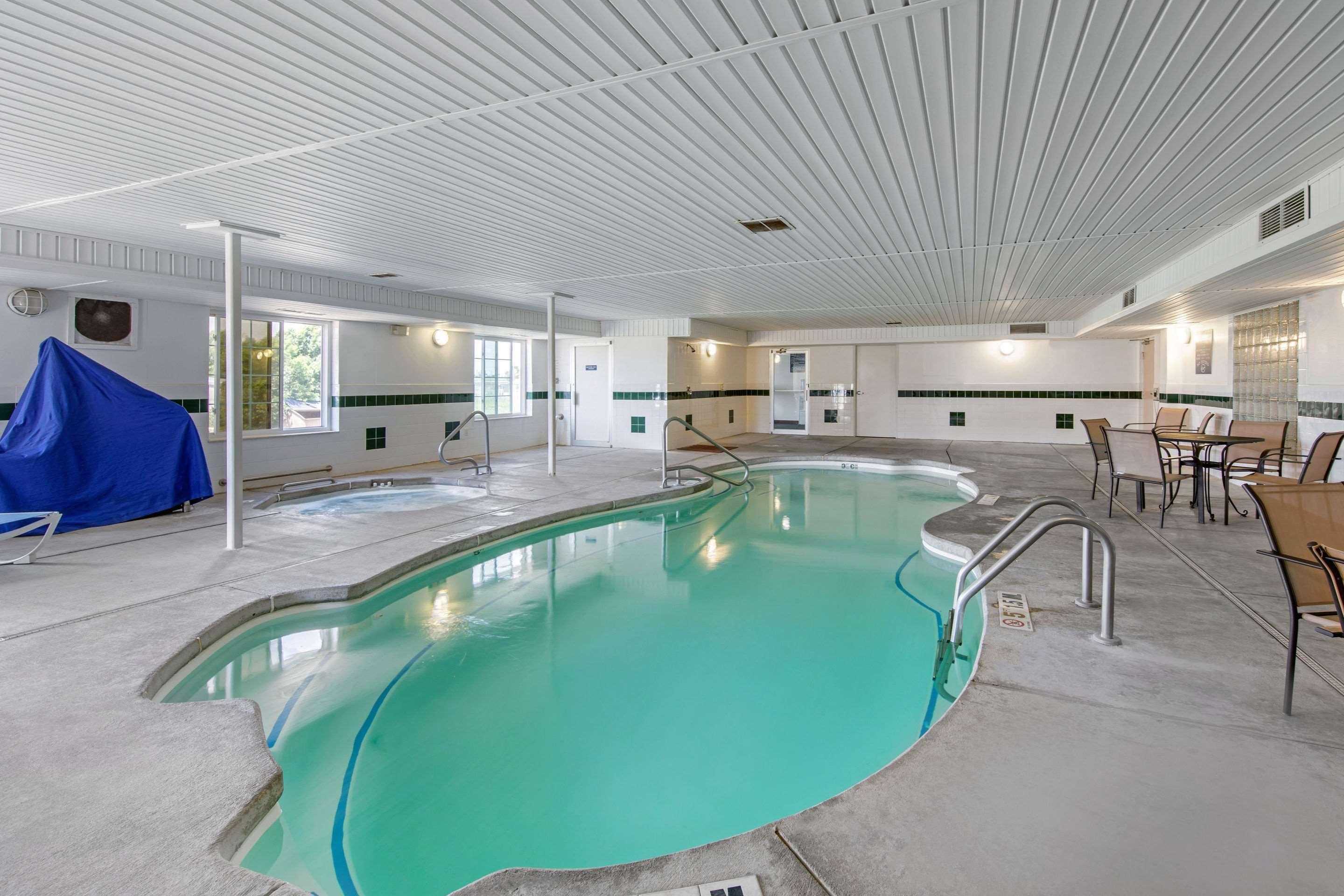 Quality Inn & Suites Clayton, Nm Bagian luar foto
