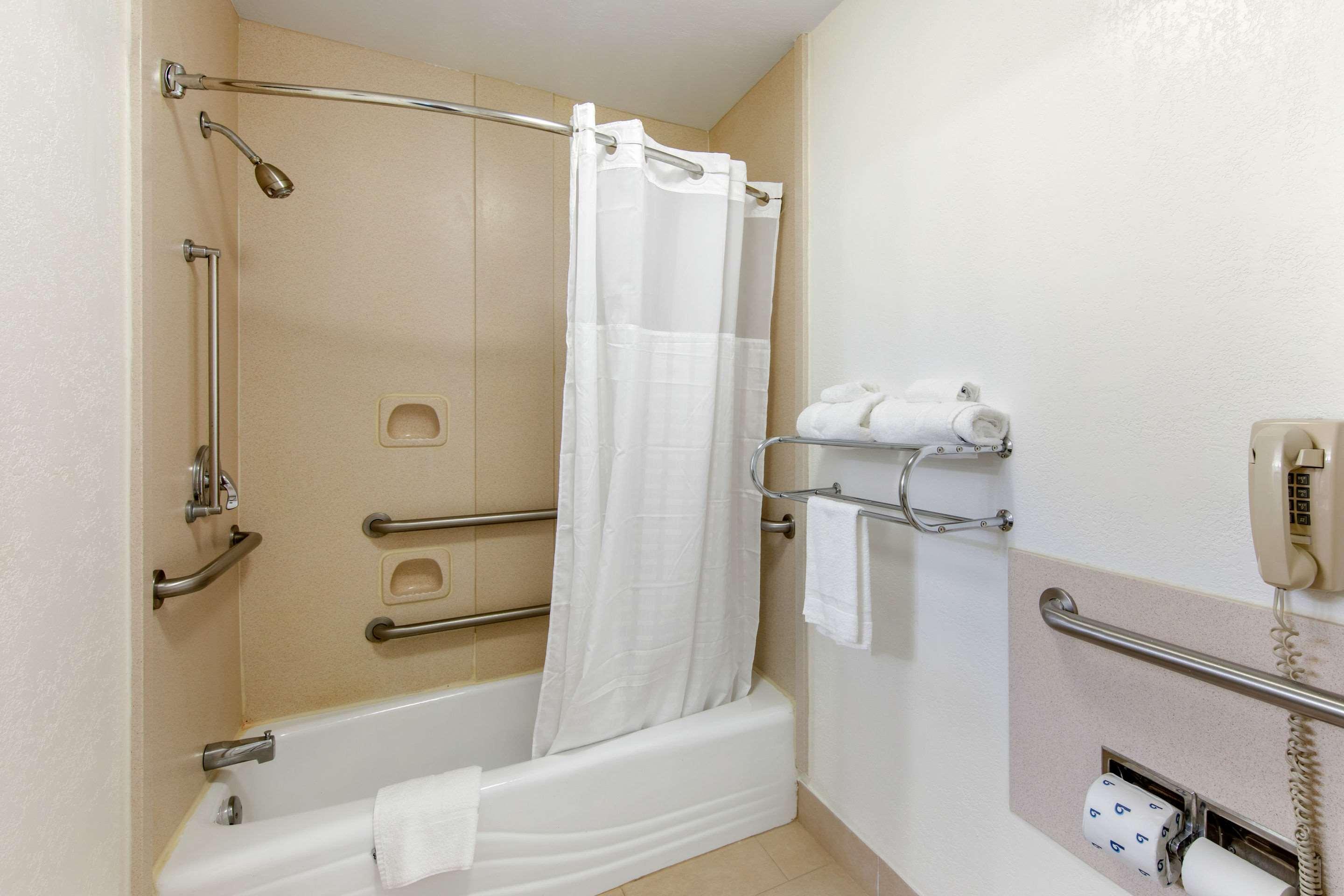 Quality Inn & Suites Clayton, Nm Bagian luar foto