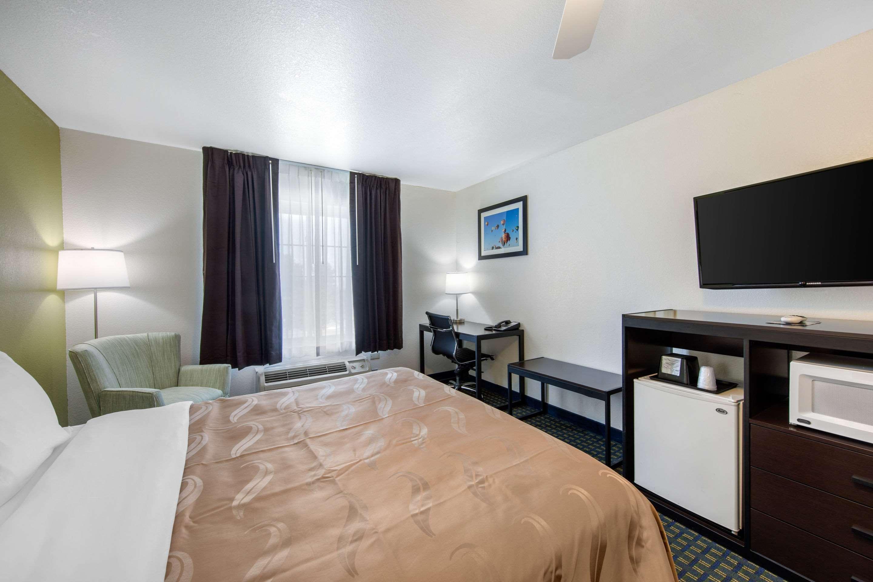 Quality Inn & Suites Clayton, Nm Bagian luar foto