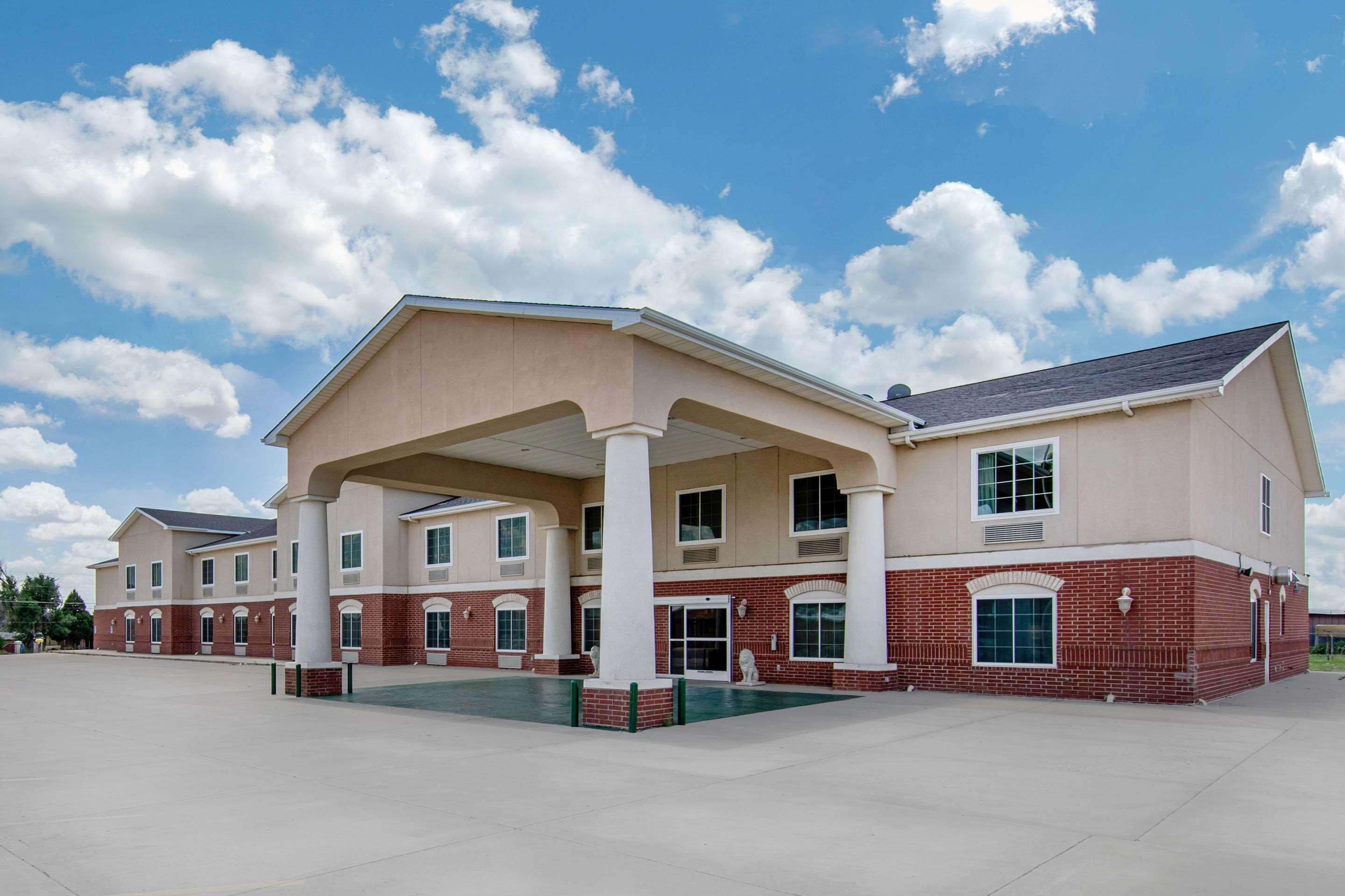 Quality Inn & Suites Clayton, Nm Bagian luar foto