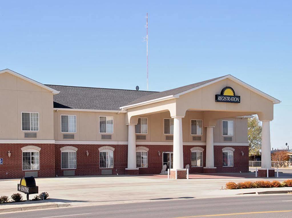 Quality Inn & Suites Clayton, Nm Bagian luar foto